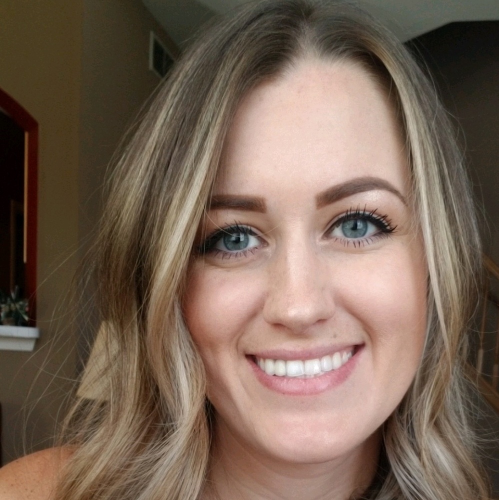 Meet your Posher, Alyssa